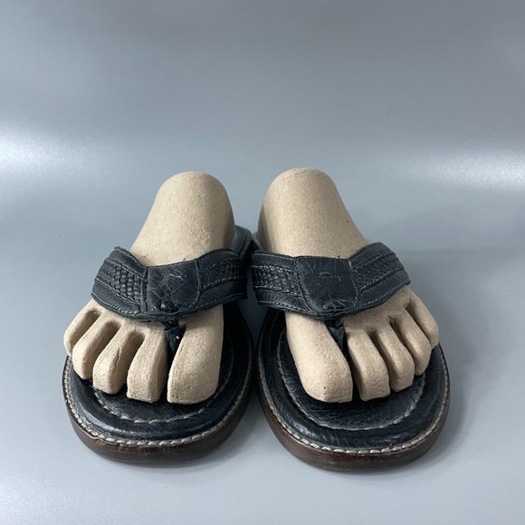 Tommy Bahama Anchors Away Black Leather Flip Flops, Size 9 D main image 10